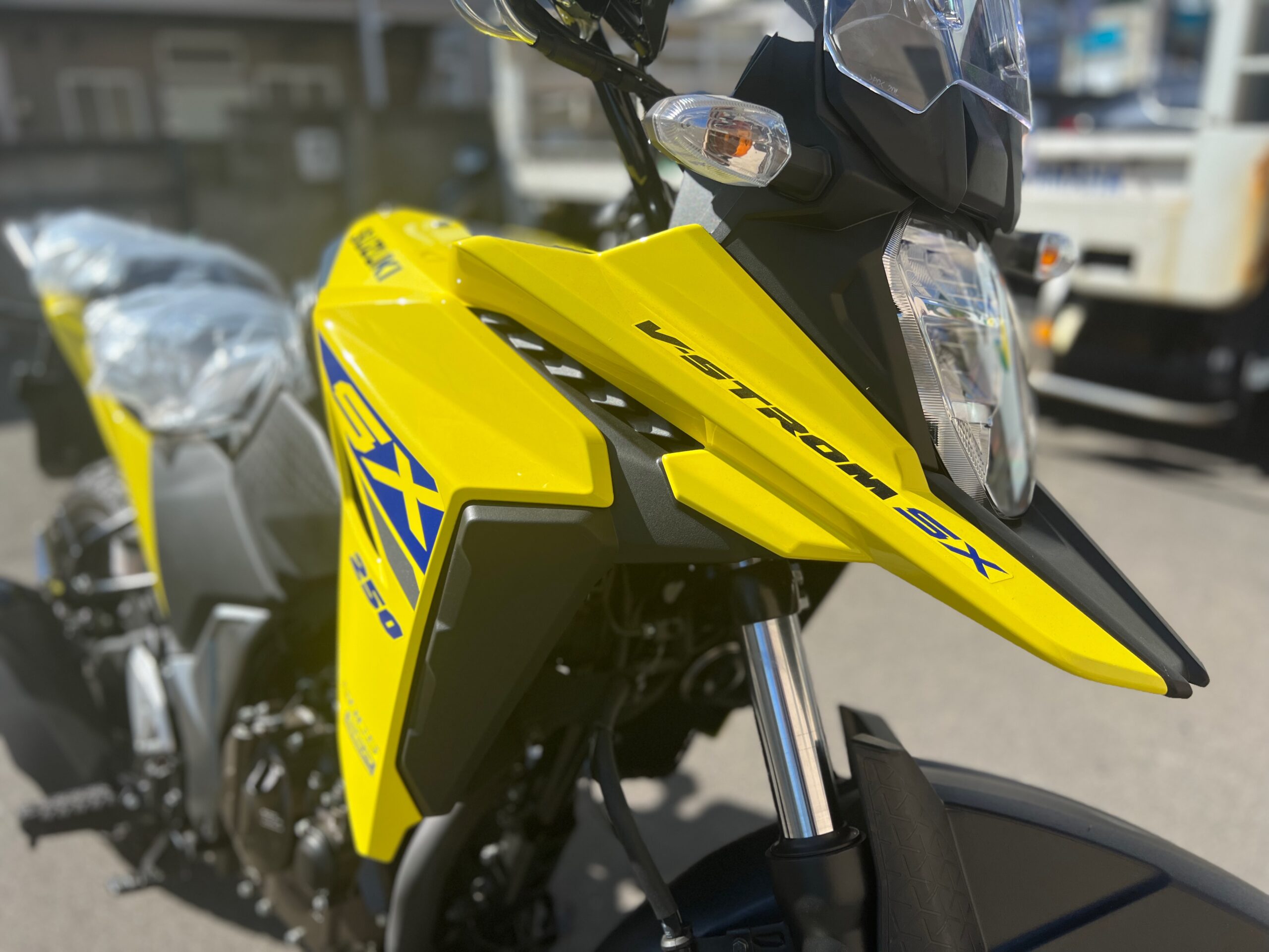 SUZUKI Vストローム250SXが入荷！その姿を写真でお伝えします